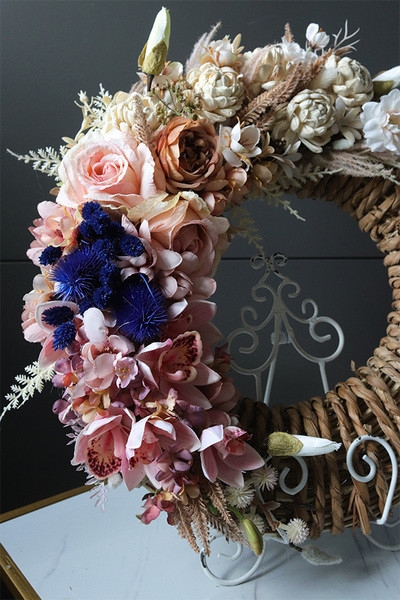 OD RĘKI Sevilla, asymetryczny wianek dekoracyjny, rozp.46cm