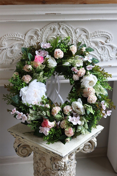 OD RĘKI Róż&Biel, wianek kwiatowy sufitowy, śr.50cm